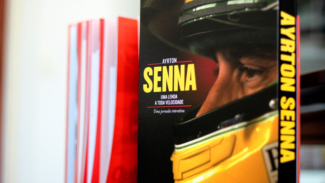 Ayrton Senna: Uma Lenda a Toda Velocidade: Uma Jornada Interativa (Português) Capa dura