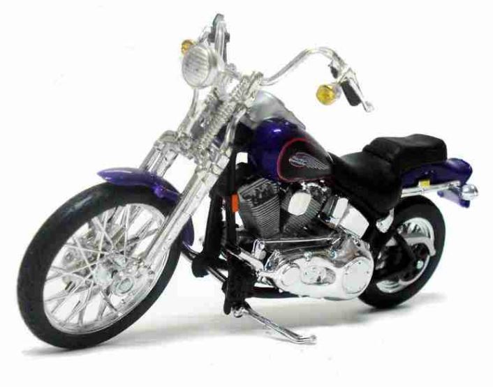 Harley-Davidson Springer Softail 2001 1:18 Maisto Motorcycle Metal Miniature