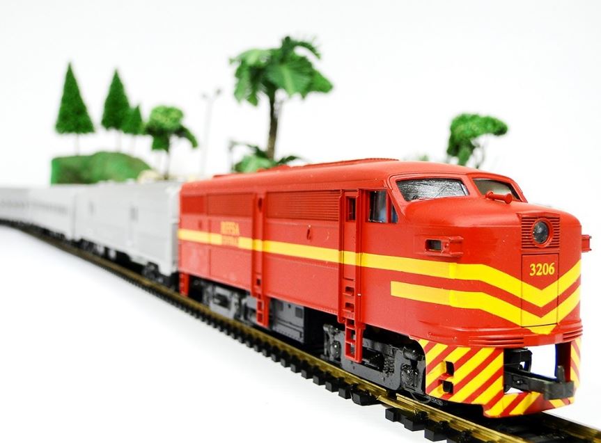 Train Sta. Cruz RFFSA 6505 Eletric FRATESCHI Miniature Collection HO Scale 1:87