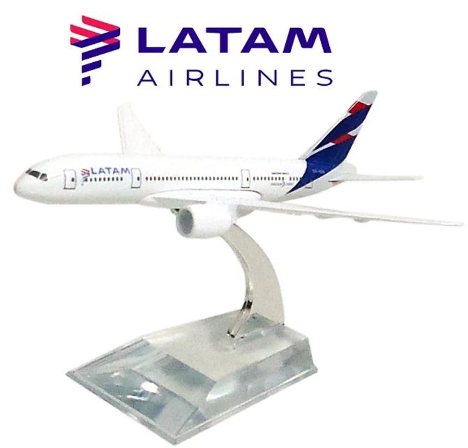 Commercial Airplane Latam Boeing 787 Miniature Metal Collection Figure Art