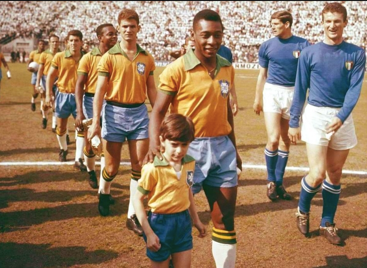 Brazilian Soccer Jersey Team - 1958 to 1965 - Original Retro Athleta